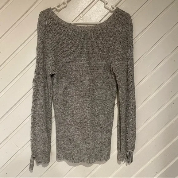 Sweater - Picture 2 of 4